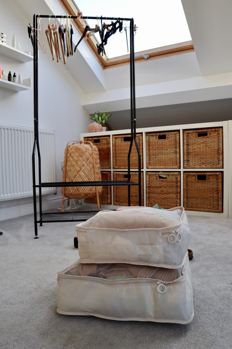 10kg luggage example + bags to use + how to fit everything in! The