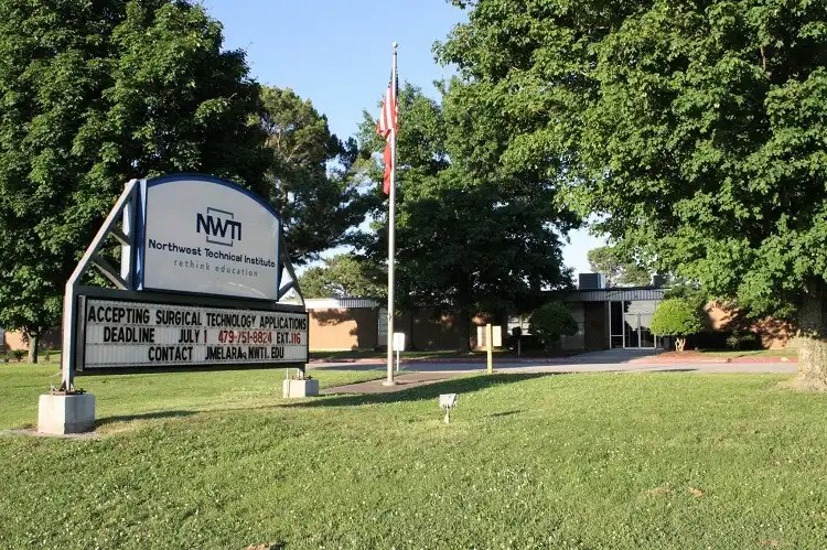 Things to Do in Greenwood Indiana (9 Places to Visit) - The Travelingtable