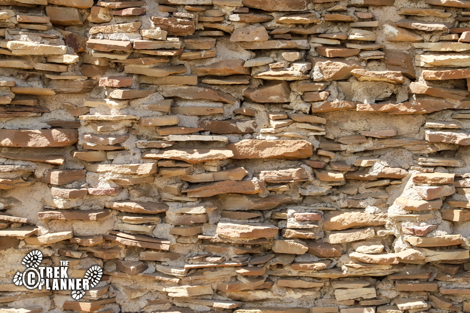 Peñasco Blanco Ruins and Supernova Pictograph Hike Chaco Culture