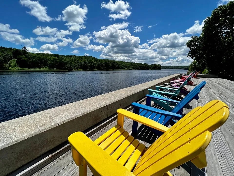 Swinging Meaning + 19 Symbols and Signs to Spot a Swinger