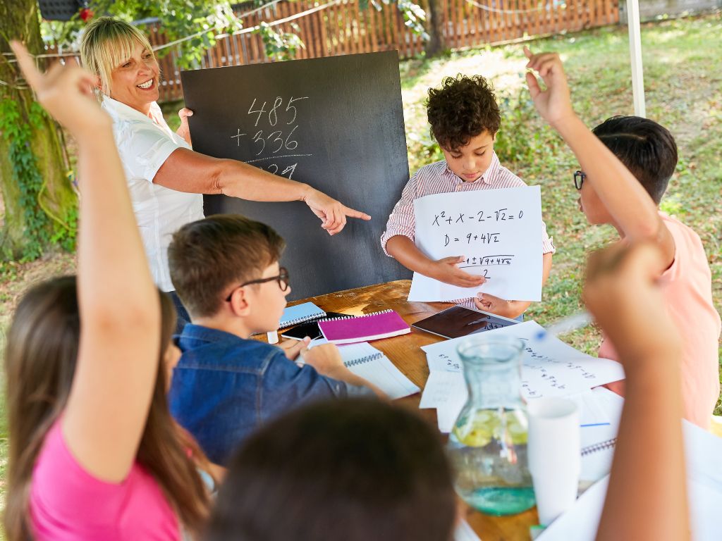 How Much to Charge for Math Tutor Rates (2023) The Tutor Resource