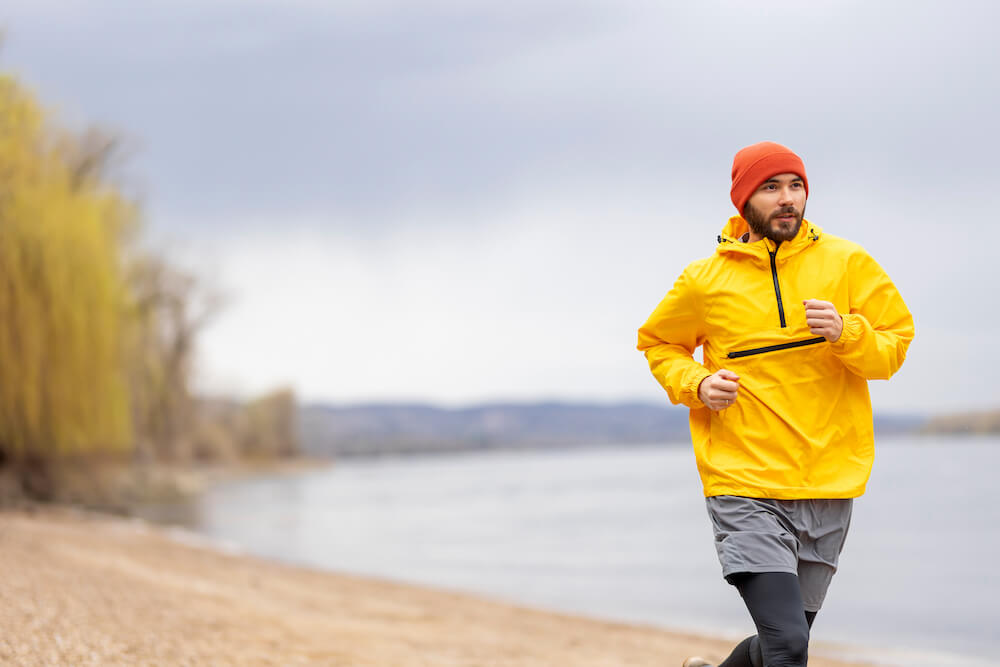 8 Best Winter Running Jackets Compared For 2023 The Ultimate Primate