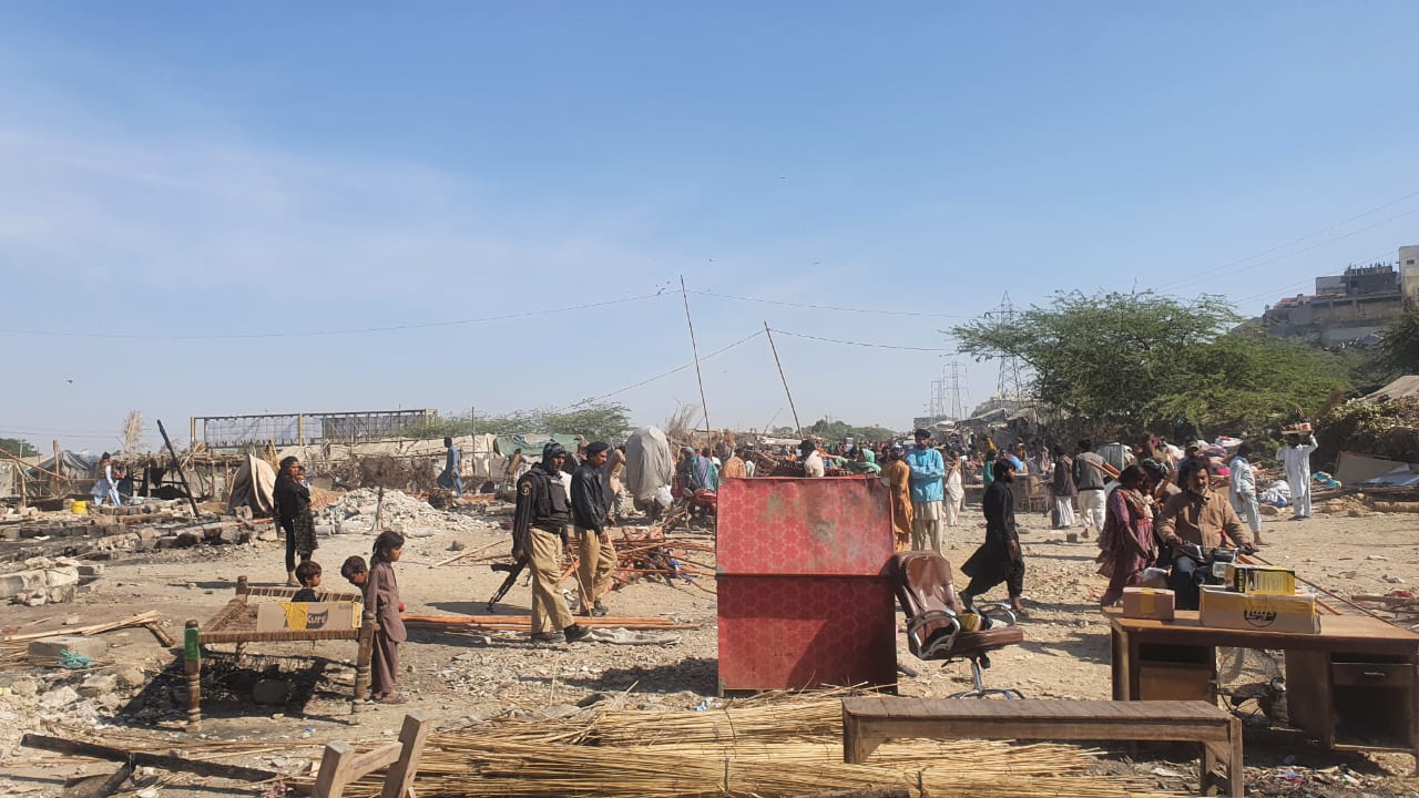 Operation underway to remove over 500 shanties built on government land
