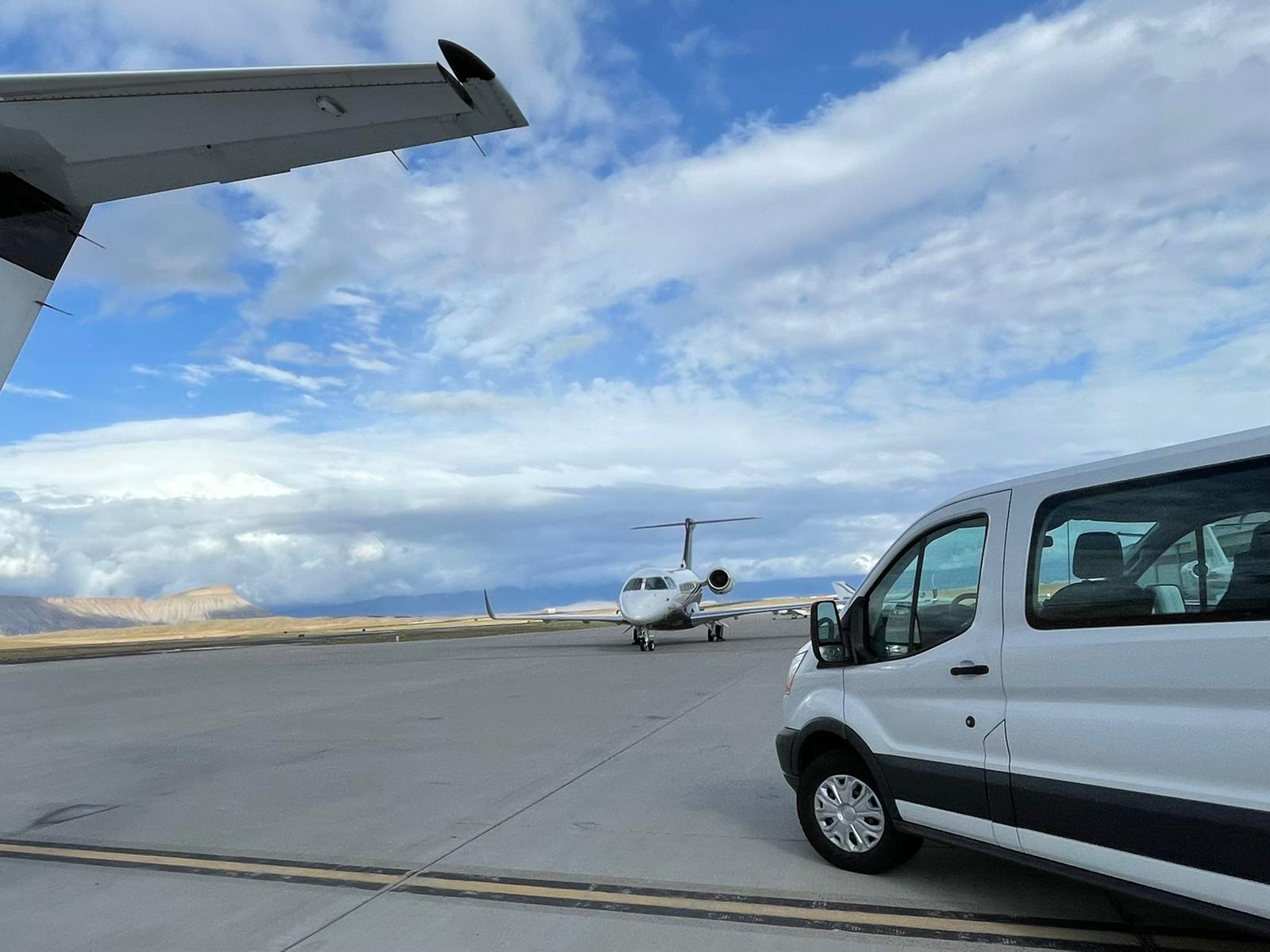 Airport Shuttles The Valley Hopper