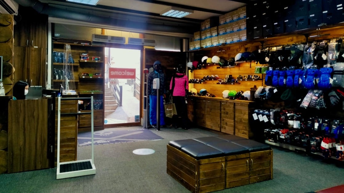 Bansko Ski Rental Review The Best Snowboard and Ski Hire in Bansko