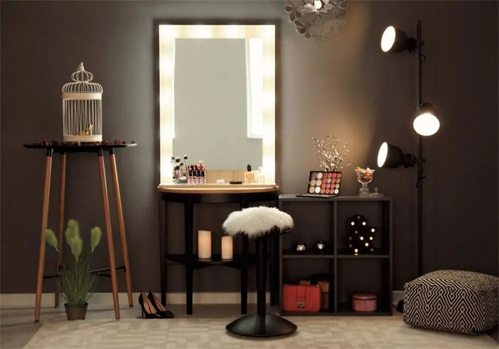 21+ Beautiful Makeup Room Pics