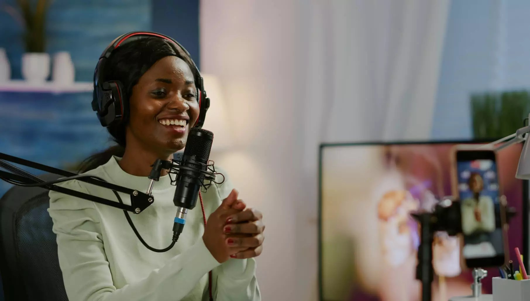 Do Streamers Use Dynamic or Condenser Microphones? The Video Ink