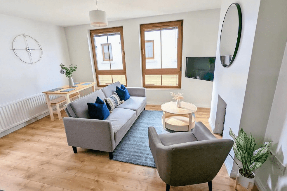 County Down Serviced Apartments Bungalows, Flats in Newcastle