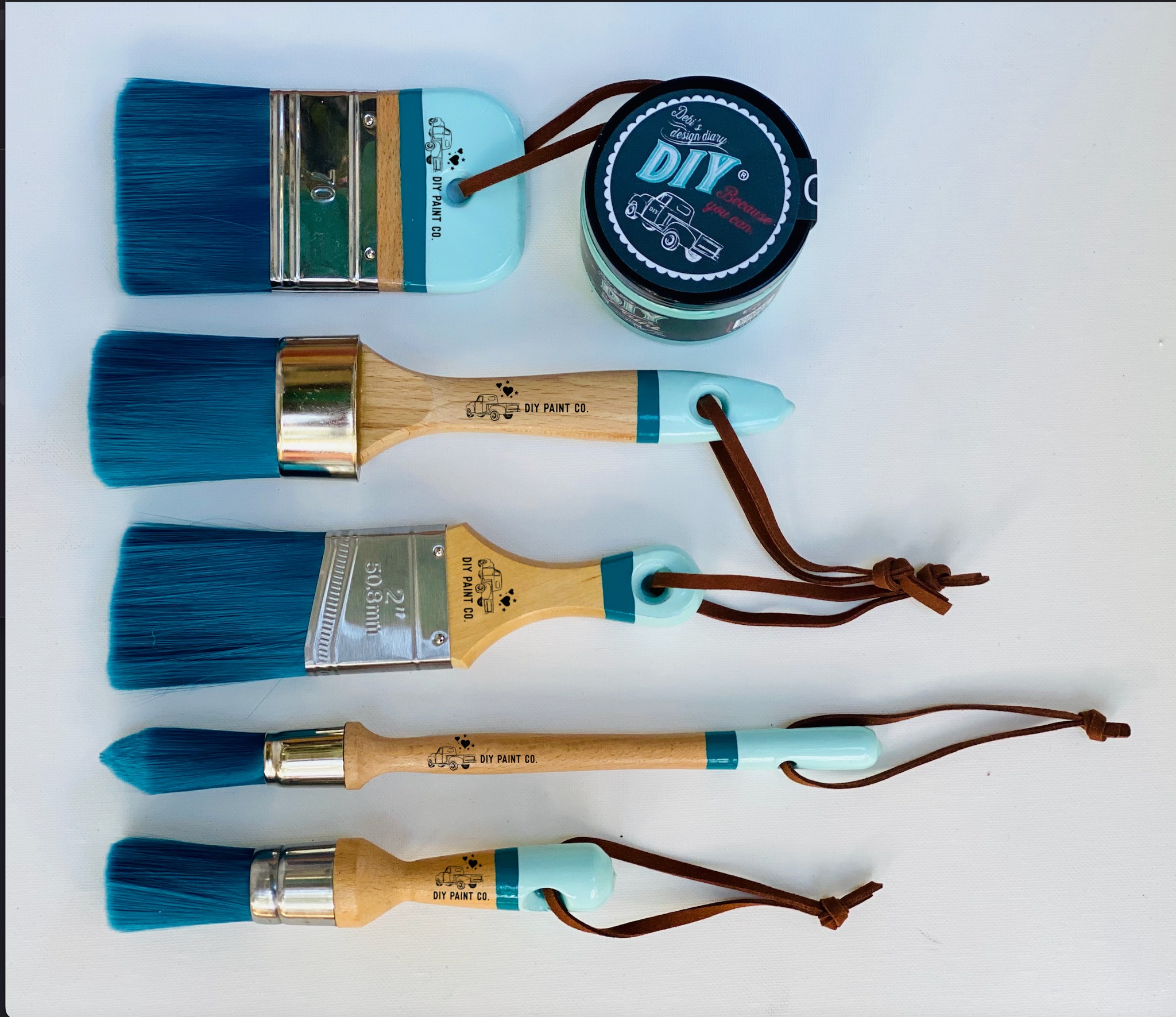 The Multitasker DIY Paint Brush The Vintage Dames