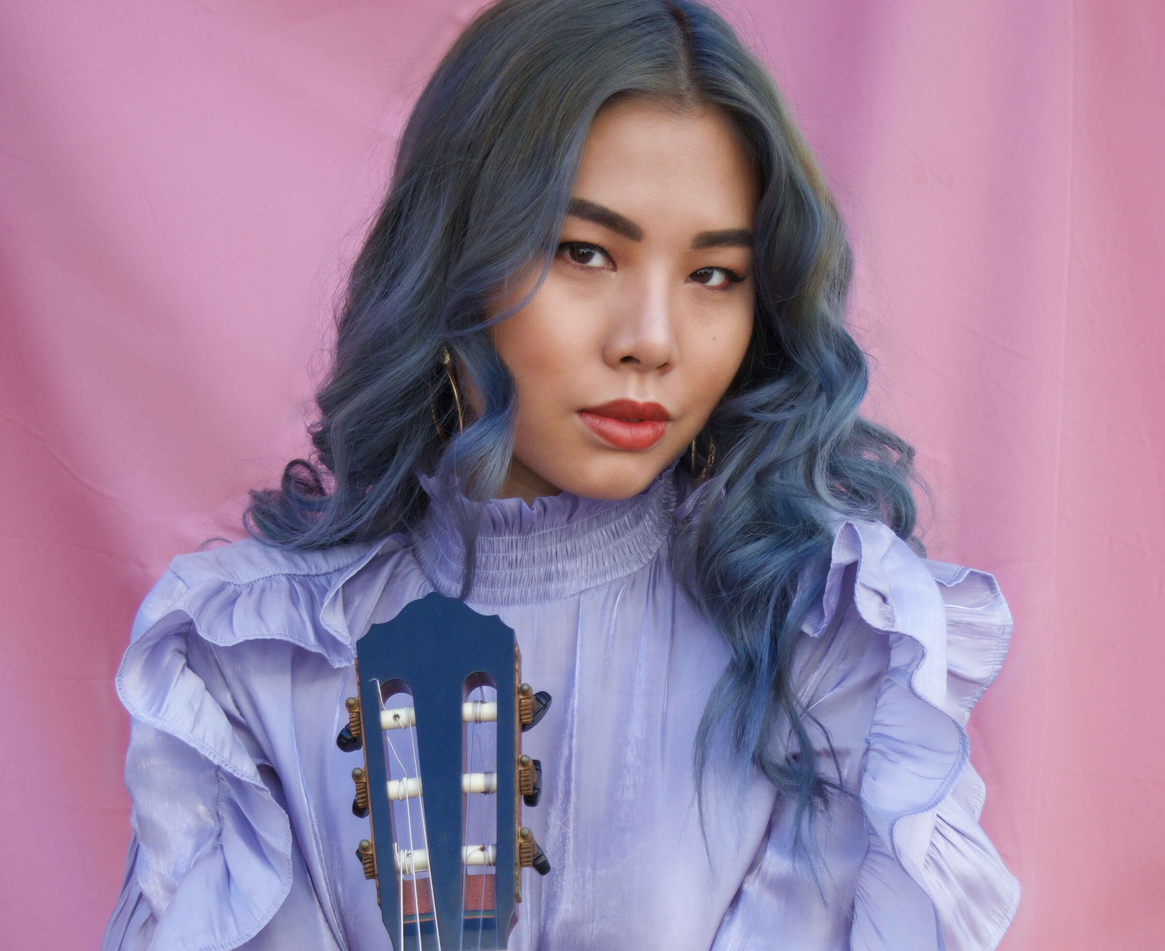 Classical Guitarist JIJI Signs with Kirshbaum Associates