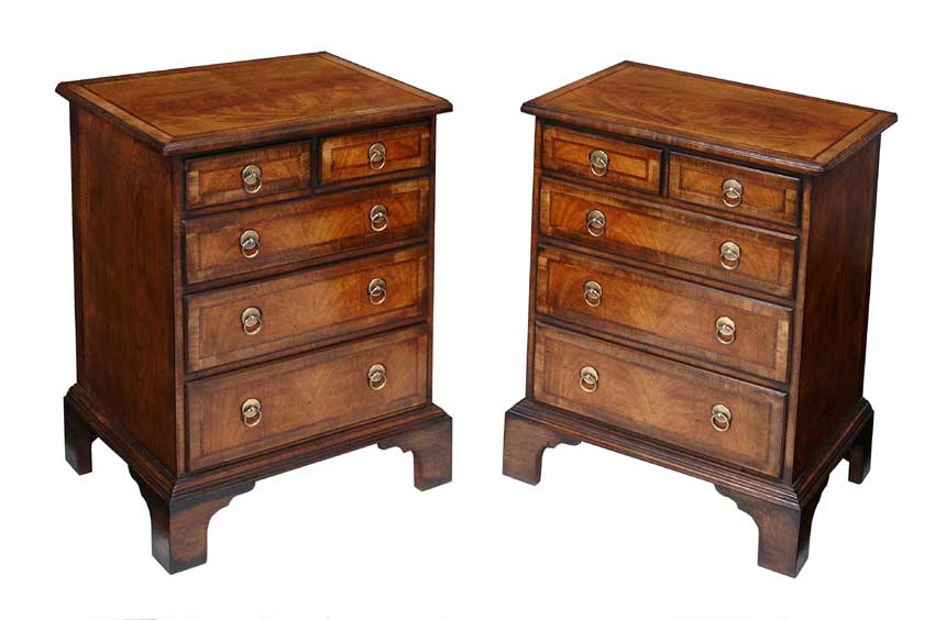 SP51 Bedside Chests Fine & Bespoke CustomBuilt Furniture & Mirrors