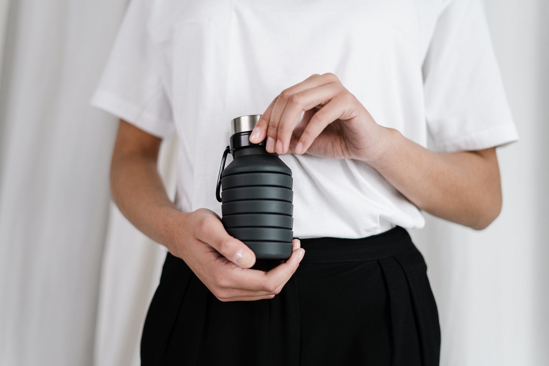 10 Best Charcoal Filter Water Bottles Reviewed [Updated 2022]