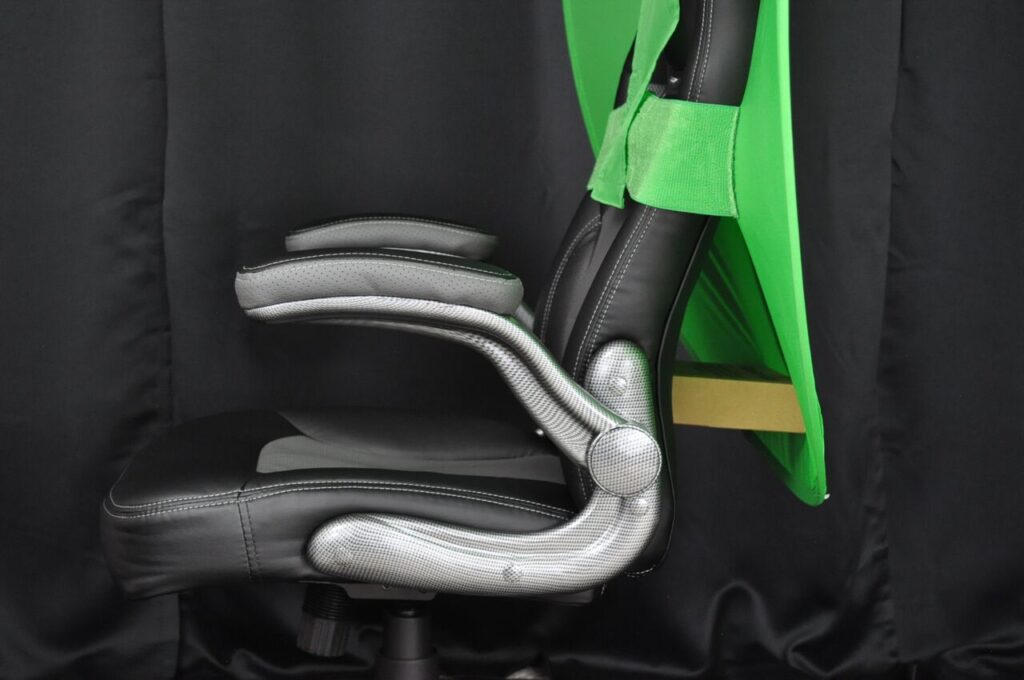 around Tips From Linda and how to setup your chair green screen