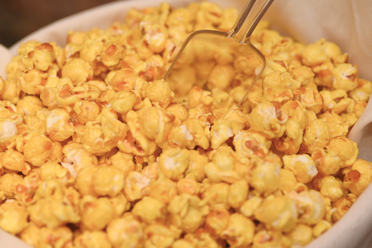 Spotlight Chicagoland Popcorn The Wedding Mag