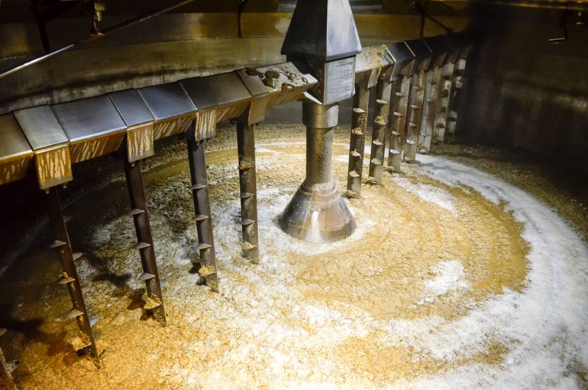 How is Bourbon Made? The Whisky Guide
