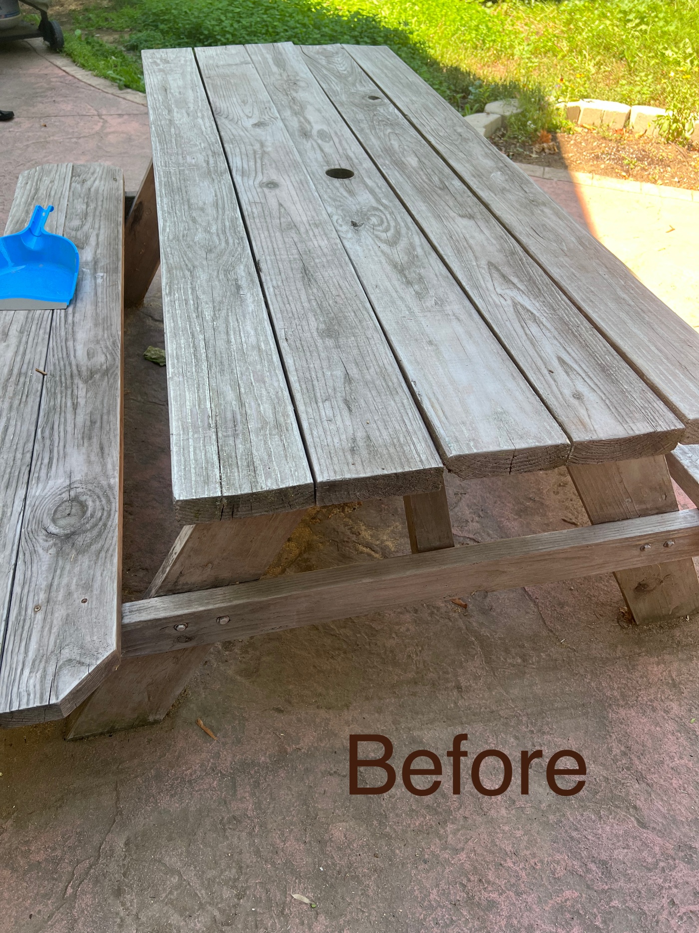 How I ReStained our Backyard Picnic Table in a Dark Weathered look