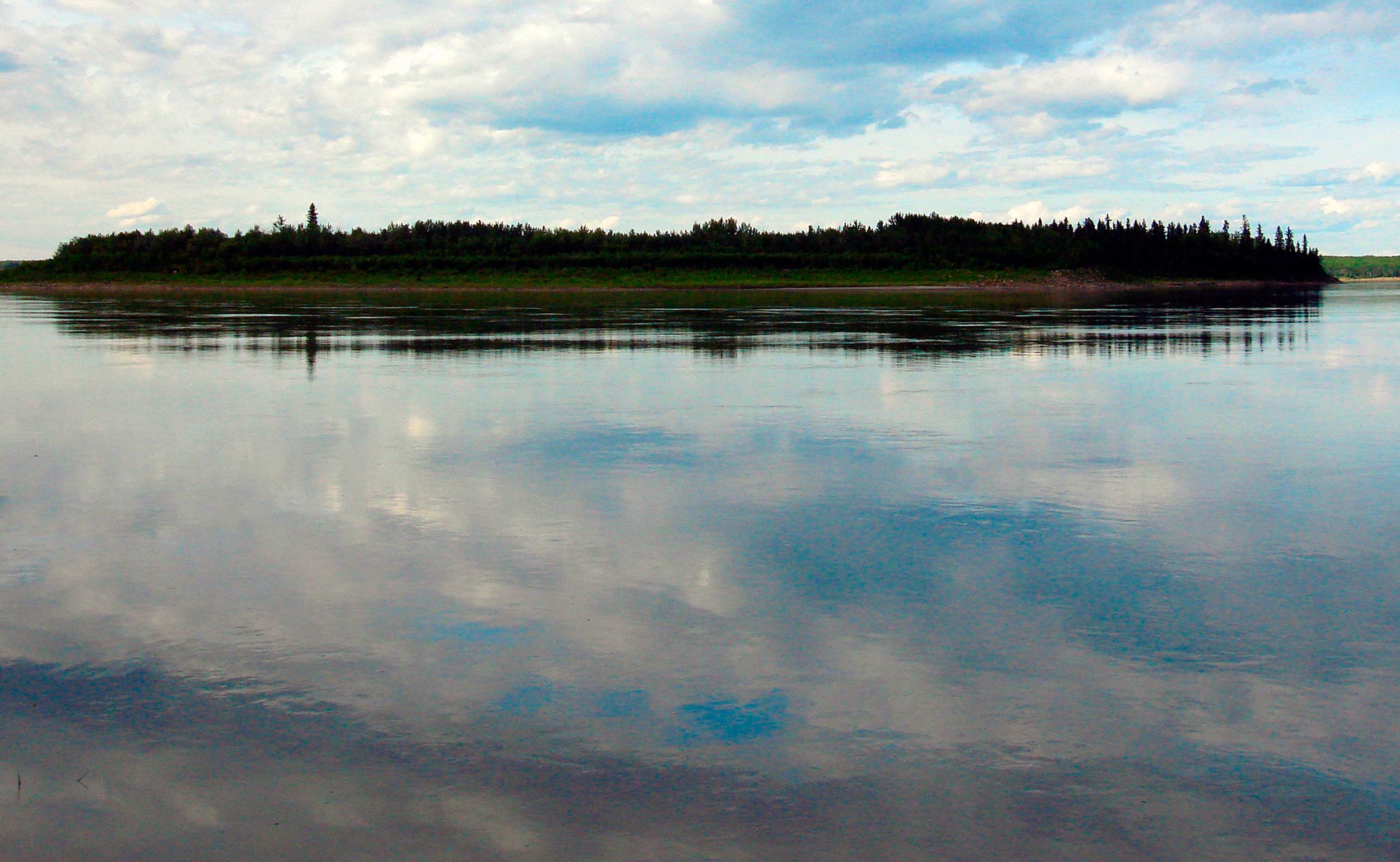 Fort Simpson NWT & areaStay at Janor guest house or The Willows Inn
