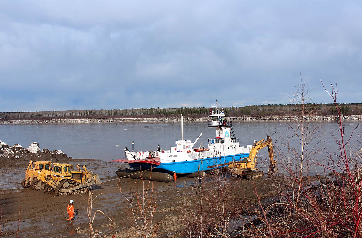 Fort Simpson NWT & areaStay at Janor guest house or The Willows Inn