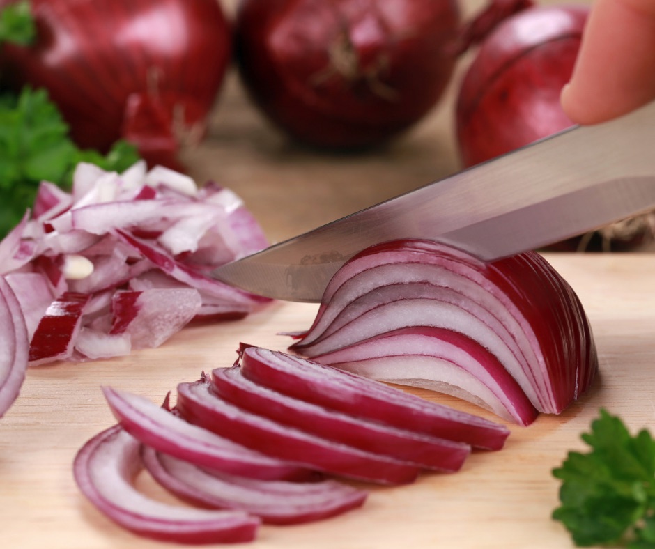 How To Store Cut Onions In The Refrigerator The Wisebaker