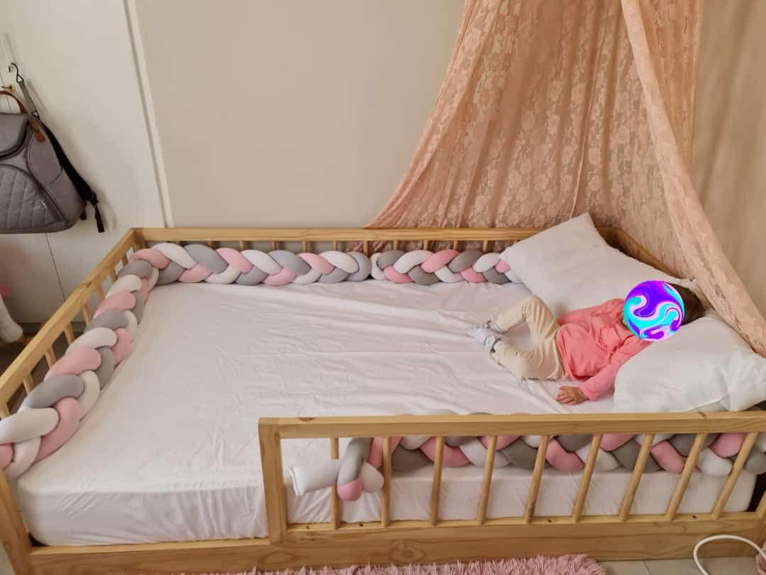 Comhla's 3 Quarter Bed with Side Rails The WoodBox