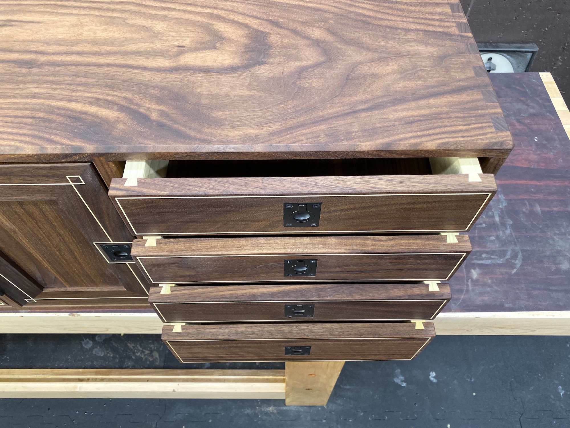 Fancy Workbench With String Inlay The Wood Whisperer
