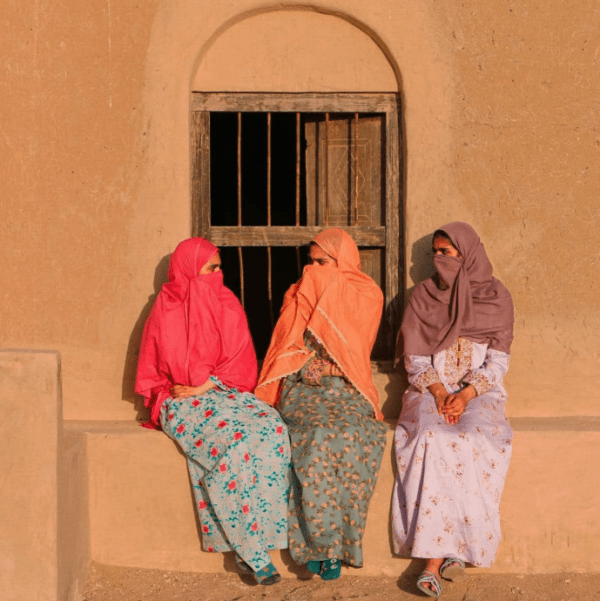 Textiles in UAE dress The Zay Initiative