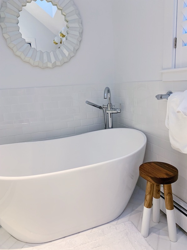 modern bathtub in renovated bathroom in beach house modern bathtub in renovated bathroom in beach house