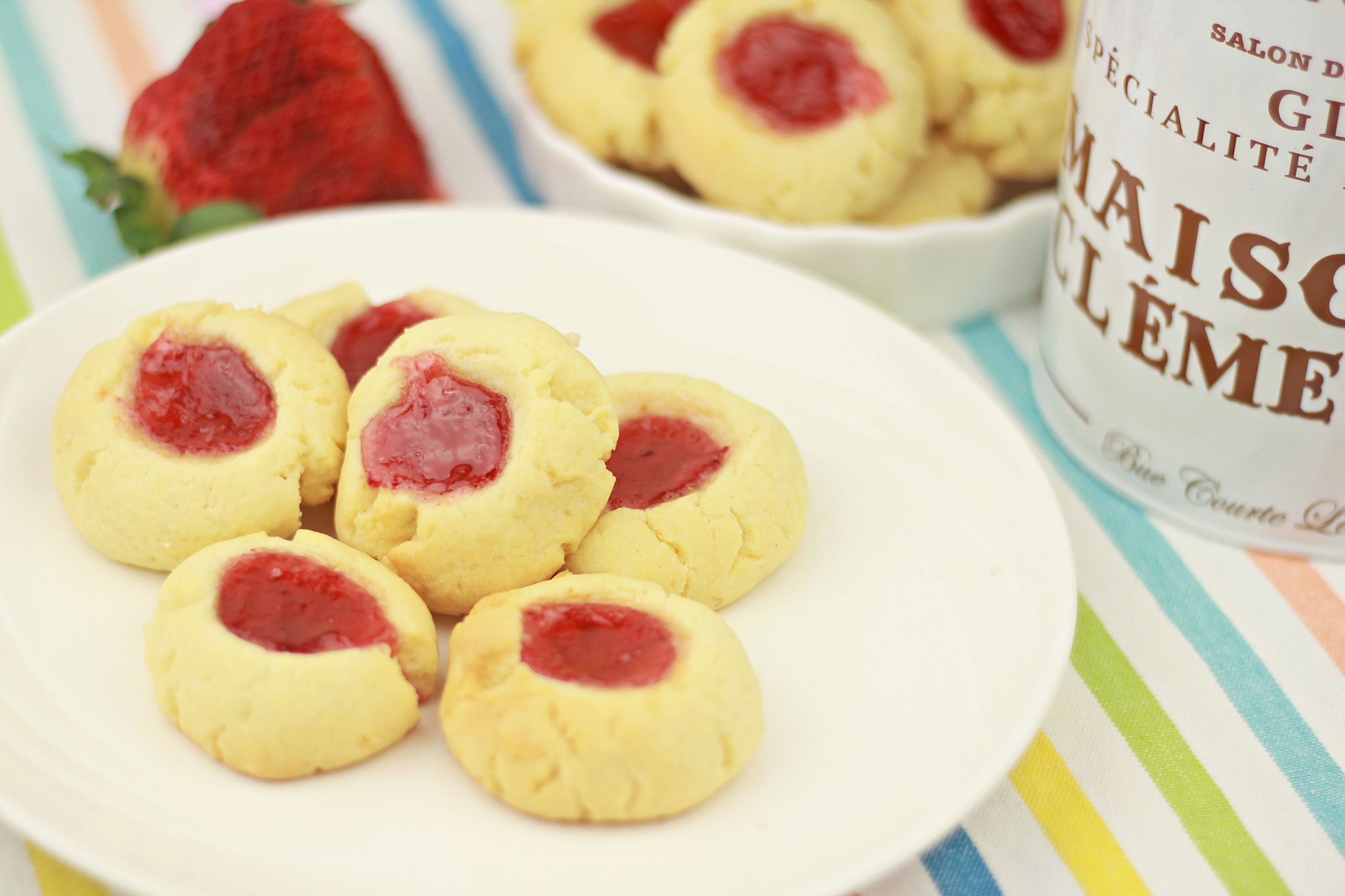 Jam Drops (Thumbprint Cookies) TheZongHan