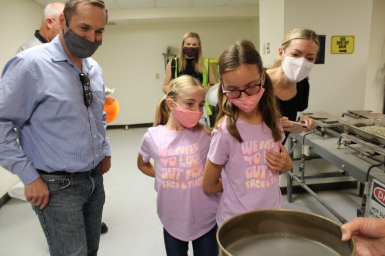 Trailblazing Babione Sisters Visit Delphi Quarry The Heritage Group