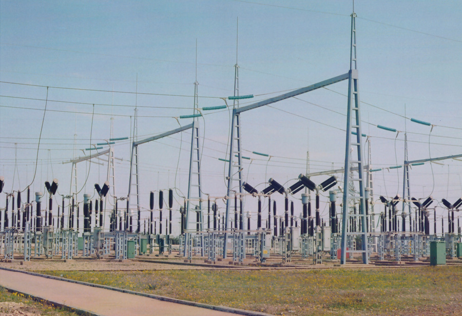 Maintenance of highvoltage electrical transformers T.H