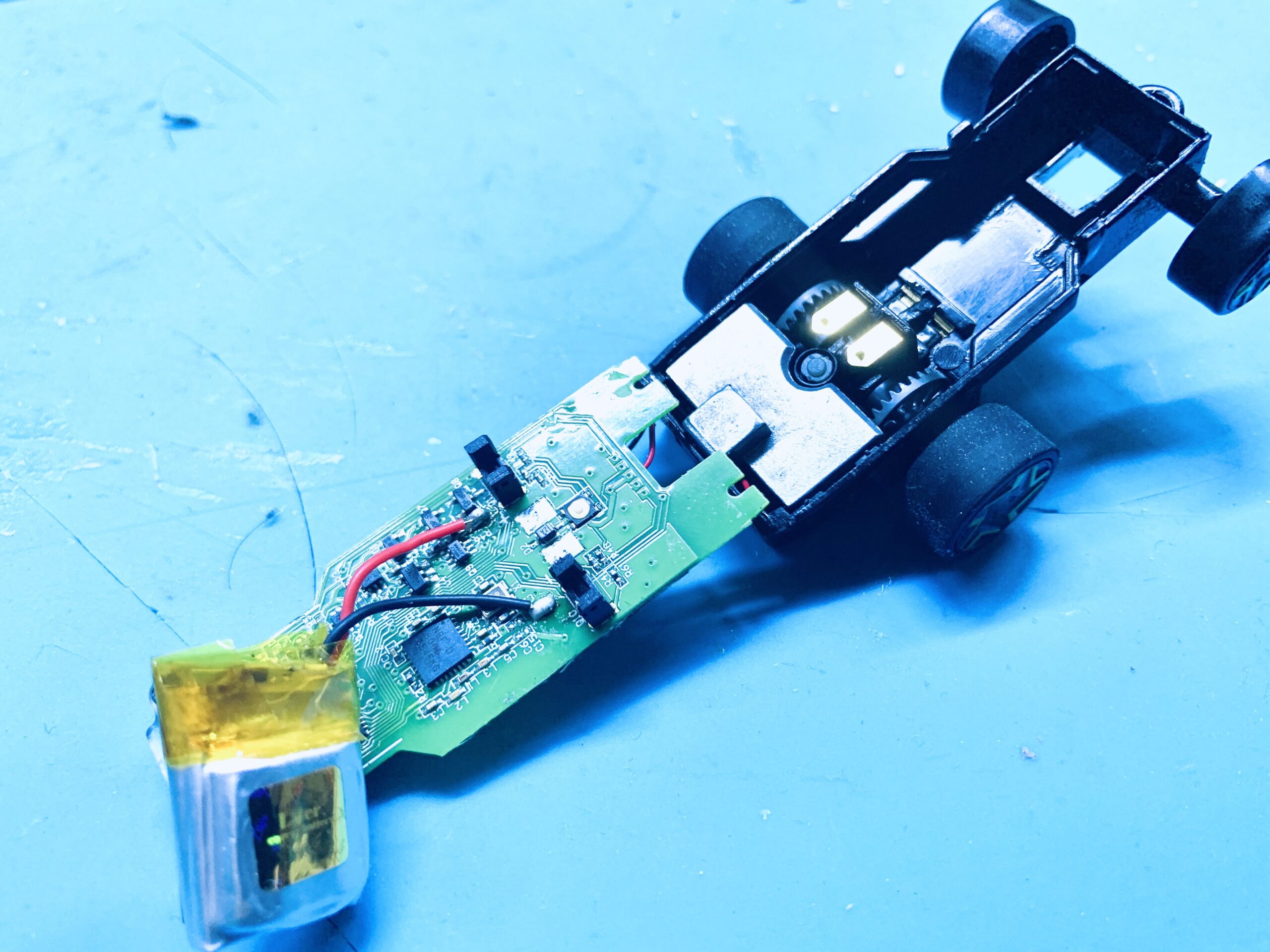 Anki Overdrive Replacement Battery 100mAh • ThingPulse