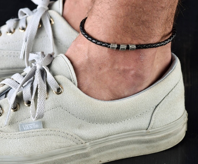 18 Ankle Bracelets for Men That Will Steal Your Heart Away ThingsIDesire