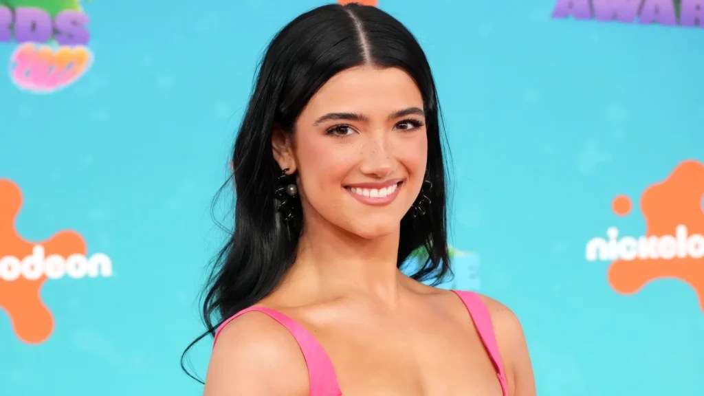 Everything You Need to Know About Charli D’Amelio Age, Height, Dating