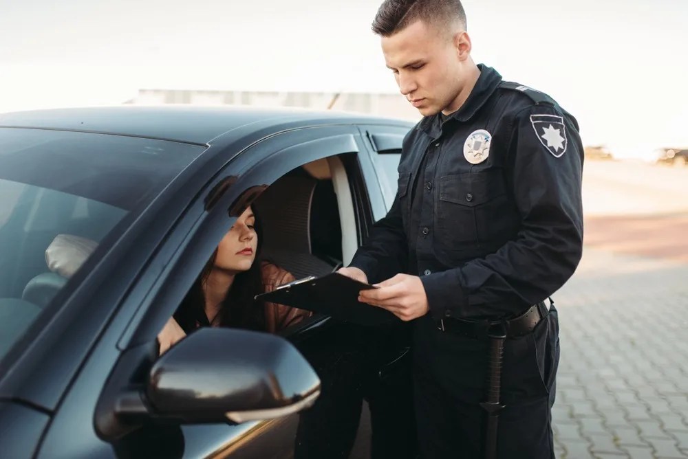20 Things You Need To Know About Dating A Cop