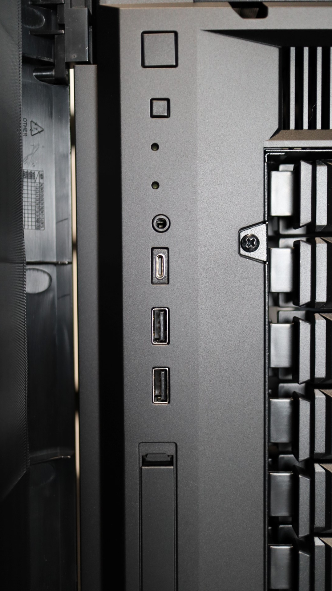 SilverStone CS382 Case Review | Page 2 of 5 | ThinkComputers.org