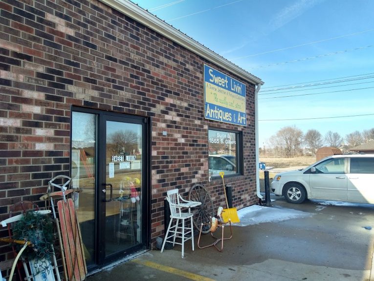 Sweet Livin' Antiques, Arts & Records Think Iowa City