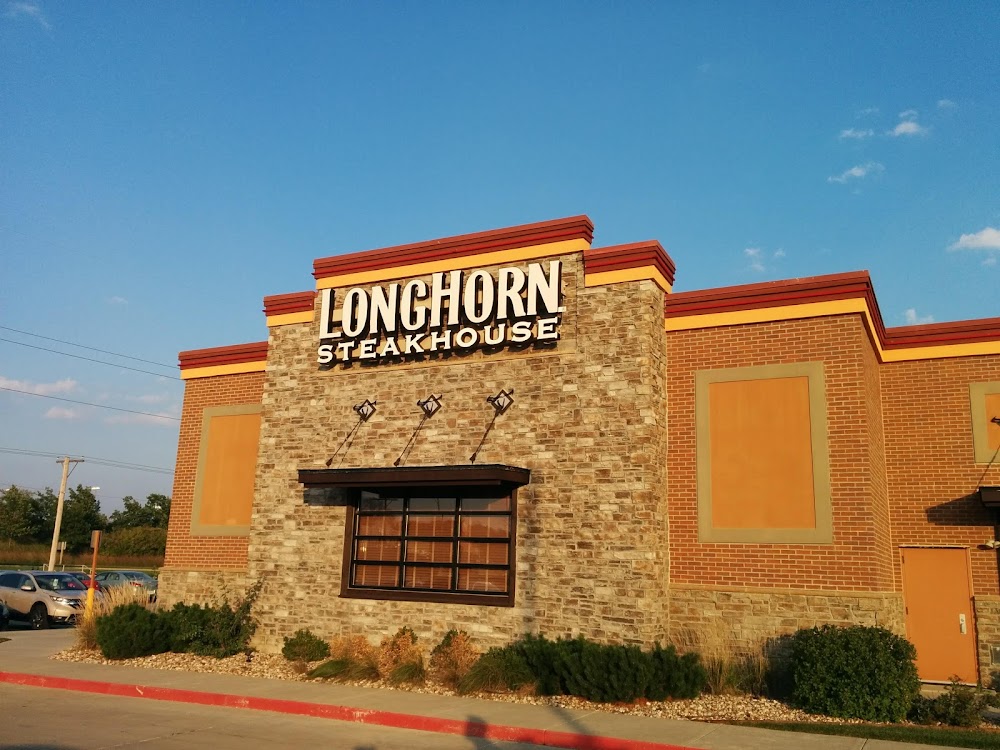 LongHorn Steakhouse Think Iowa City