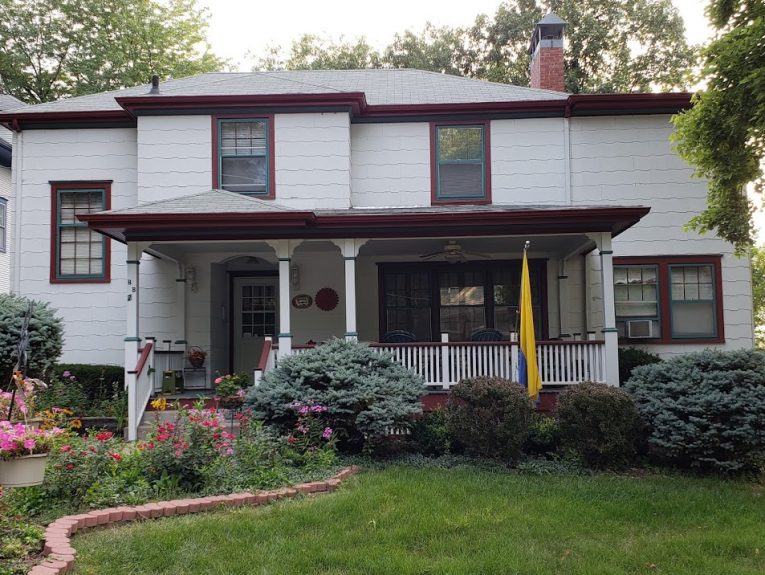 A Bella Vista Bed & Breakfast Think Iowa City