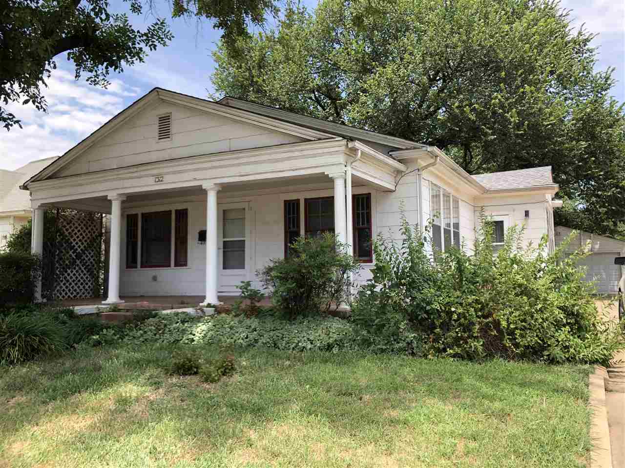 1312 E Randolph Ave Think of Pat