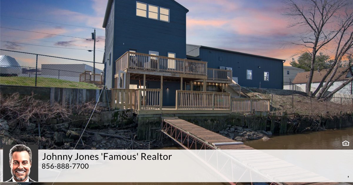 29 Edgewater Ave, Westville, NJ 08093