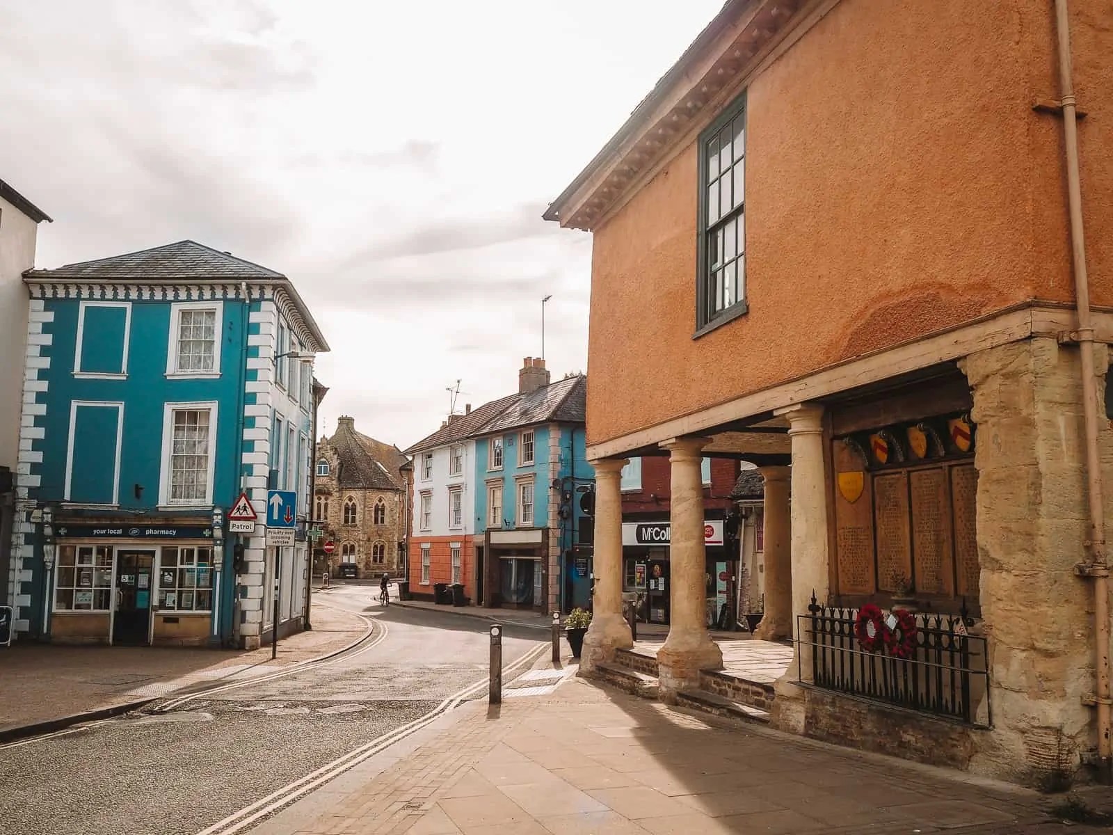 22+ Quirky & Unique Things To Do In Faringdon Oxfordshire Home Of The