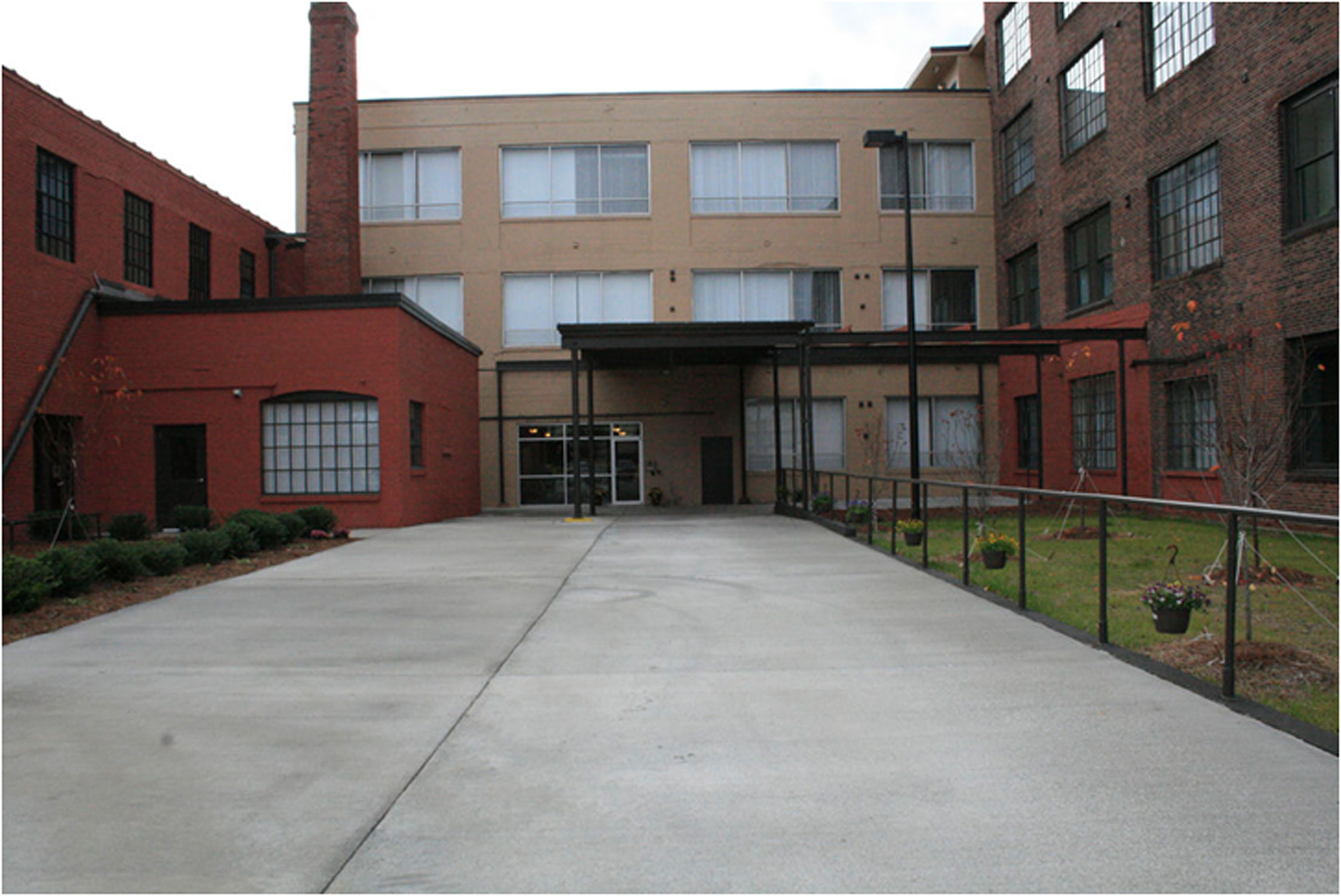 Big Chair Lofts Apartments Thomasville North Carolina Goimages Story