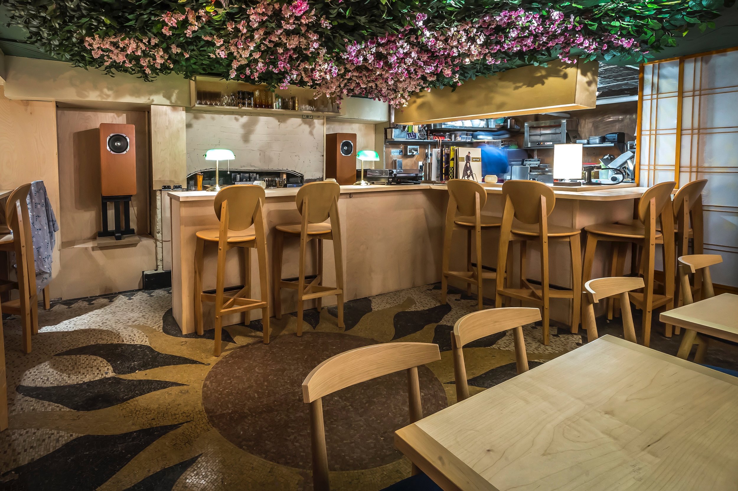 Vinyl Bars & Restaurants Thirsty Vinyl