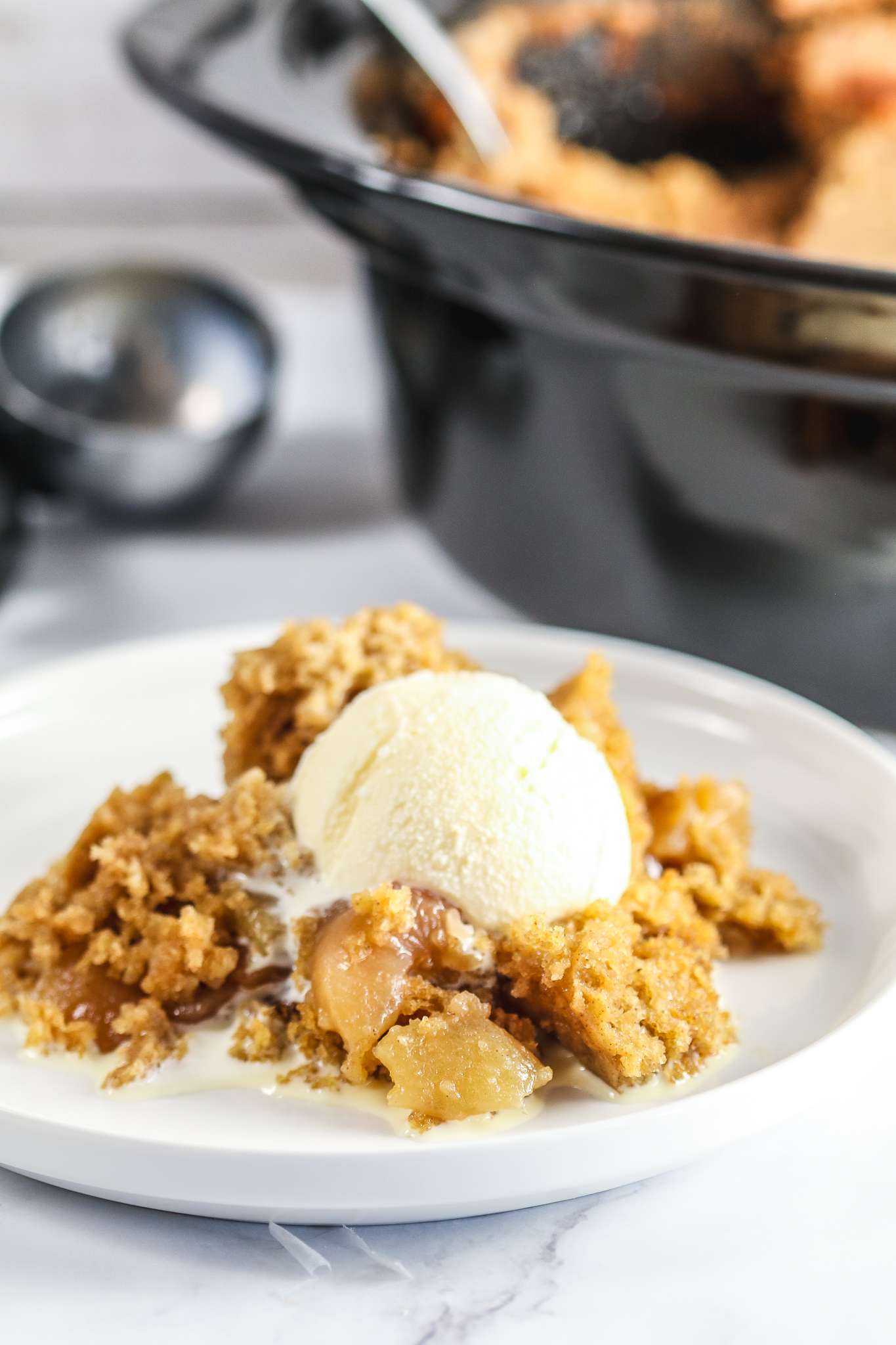 Super Easy 3 Ingredient Slow Cooker Apple Cake This Baking Life