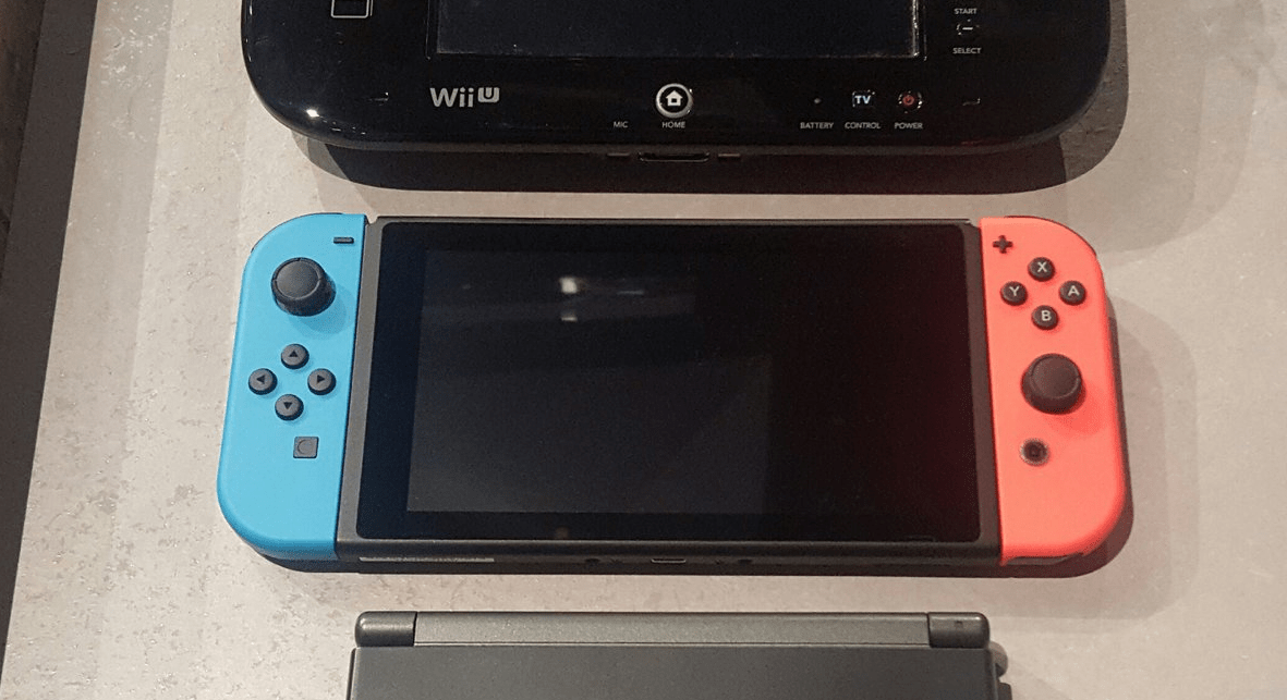 Nintendo Switch Tablet, Wii U Tablet And 3DS XL Comparison Images