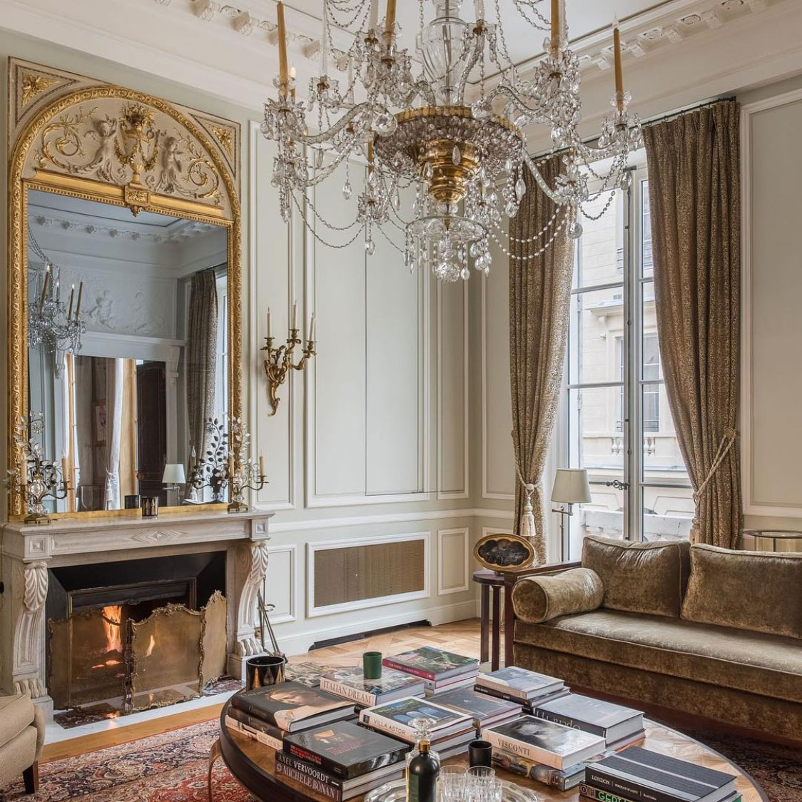 On the Market A Paris Apartment in the SaintGermaindesPrés