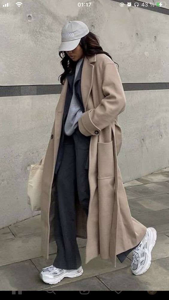 How to Style a Baseball Cap from Winter to Spring