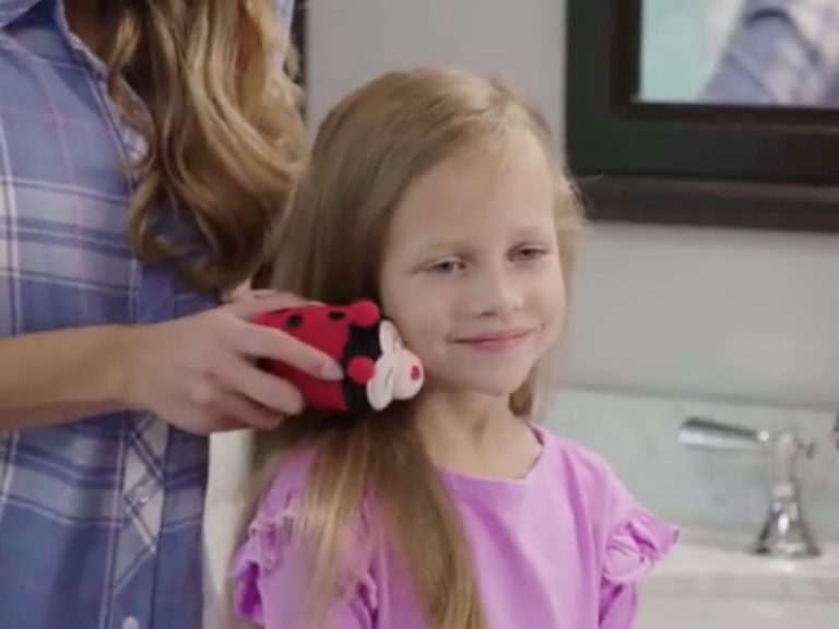 Tangle Pets Brush Turn Crying Time into Quality Time