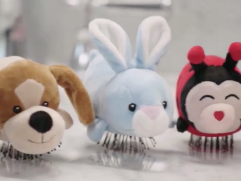 Tangle Pets Brush Turn Crying Time into Quality Time