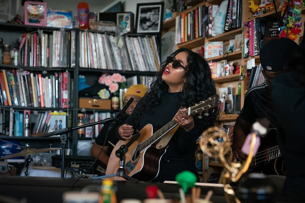 Watch H.E.R.'s 'Tiny Desk' Concert New R&B Music